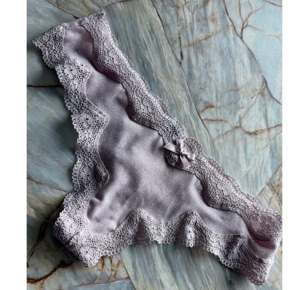 Victoria's Secret Other - Shimmering Lace Thong Panty Pink Sparkle Bow Detail Women's Lingerie XS
